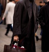 如何把西裝穿得“不好惹” 你缺少了一件大衣